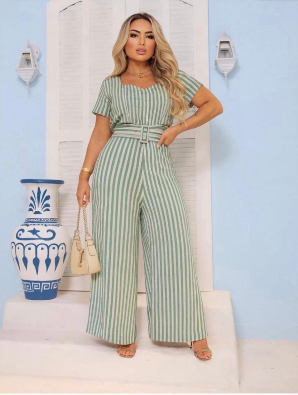 Macacão Longo Pantalona Listrado Plus Size