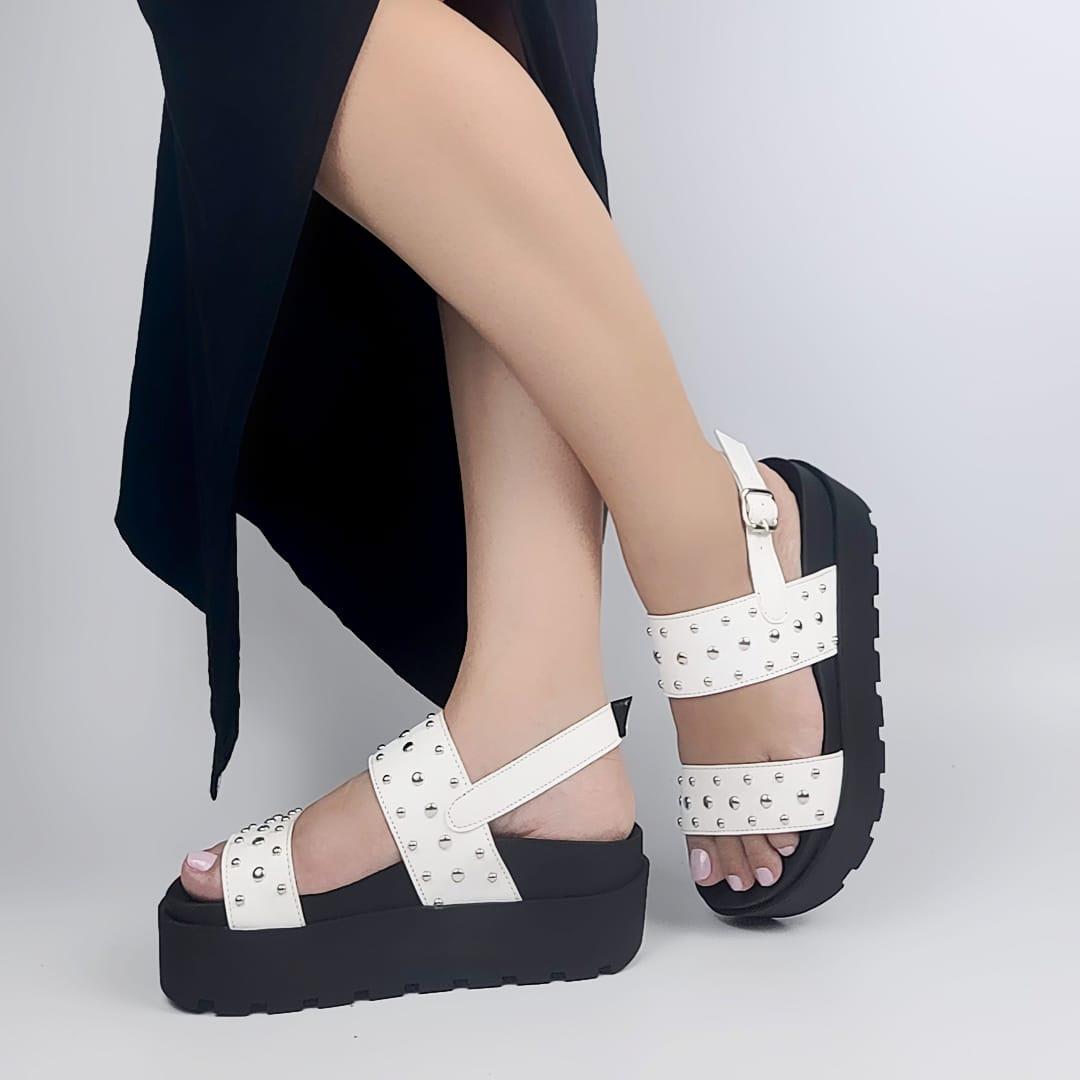 Sandálias Birken com Enfeites