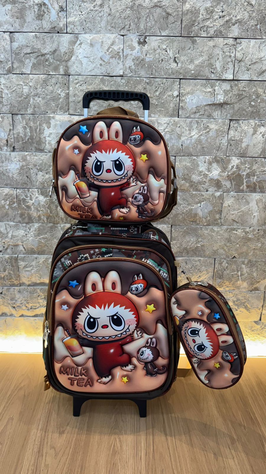 Kit Infantil Mochila com Carrinho + Lancheira + Estojo Personagens