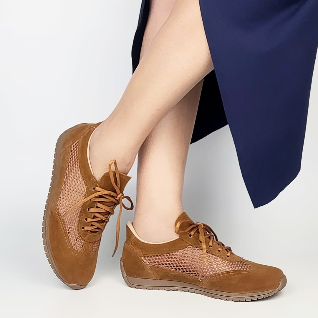 Tênis Feminino Telado com Cadarço