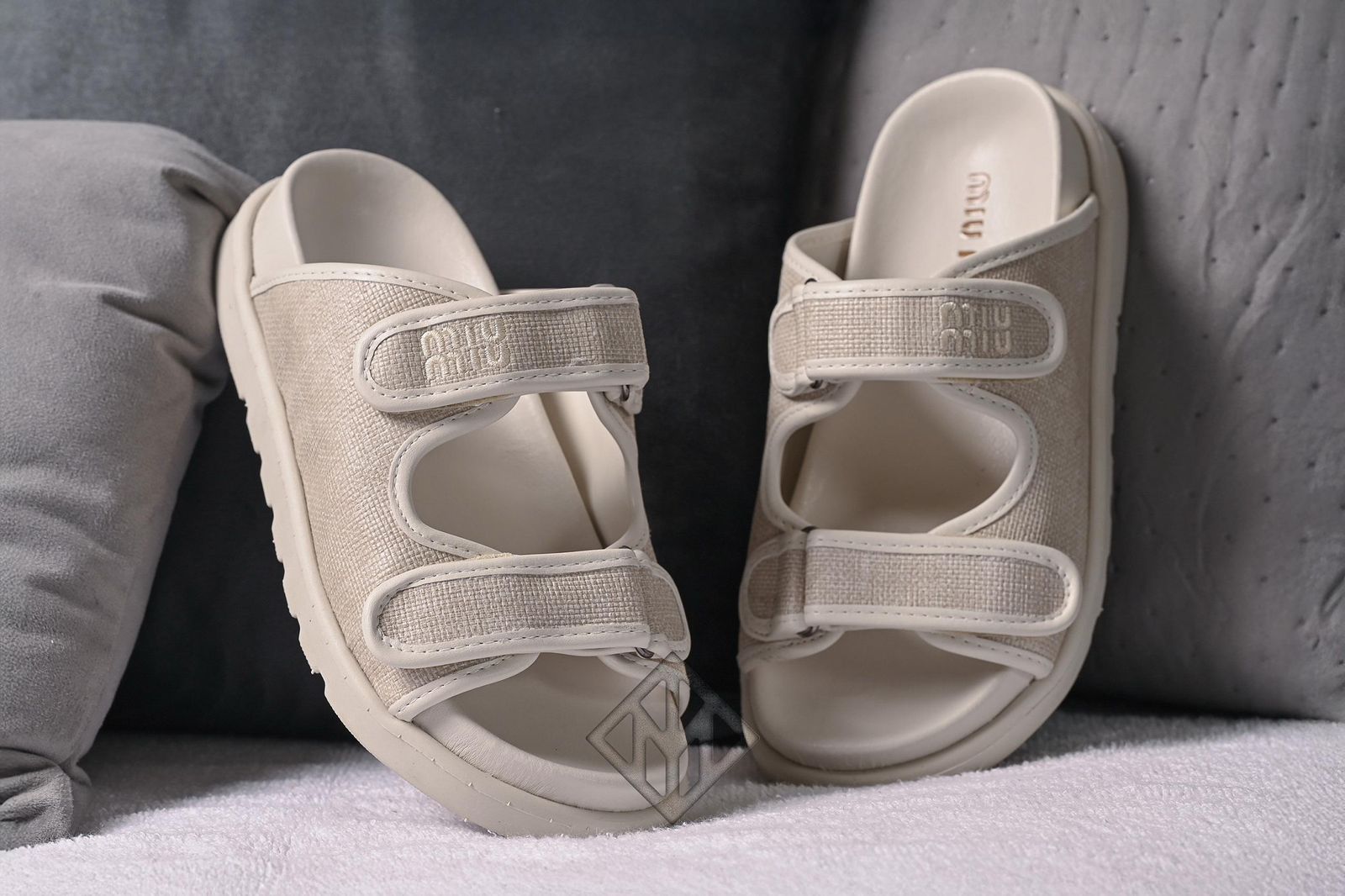 Sandália FlatForm com Velcro