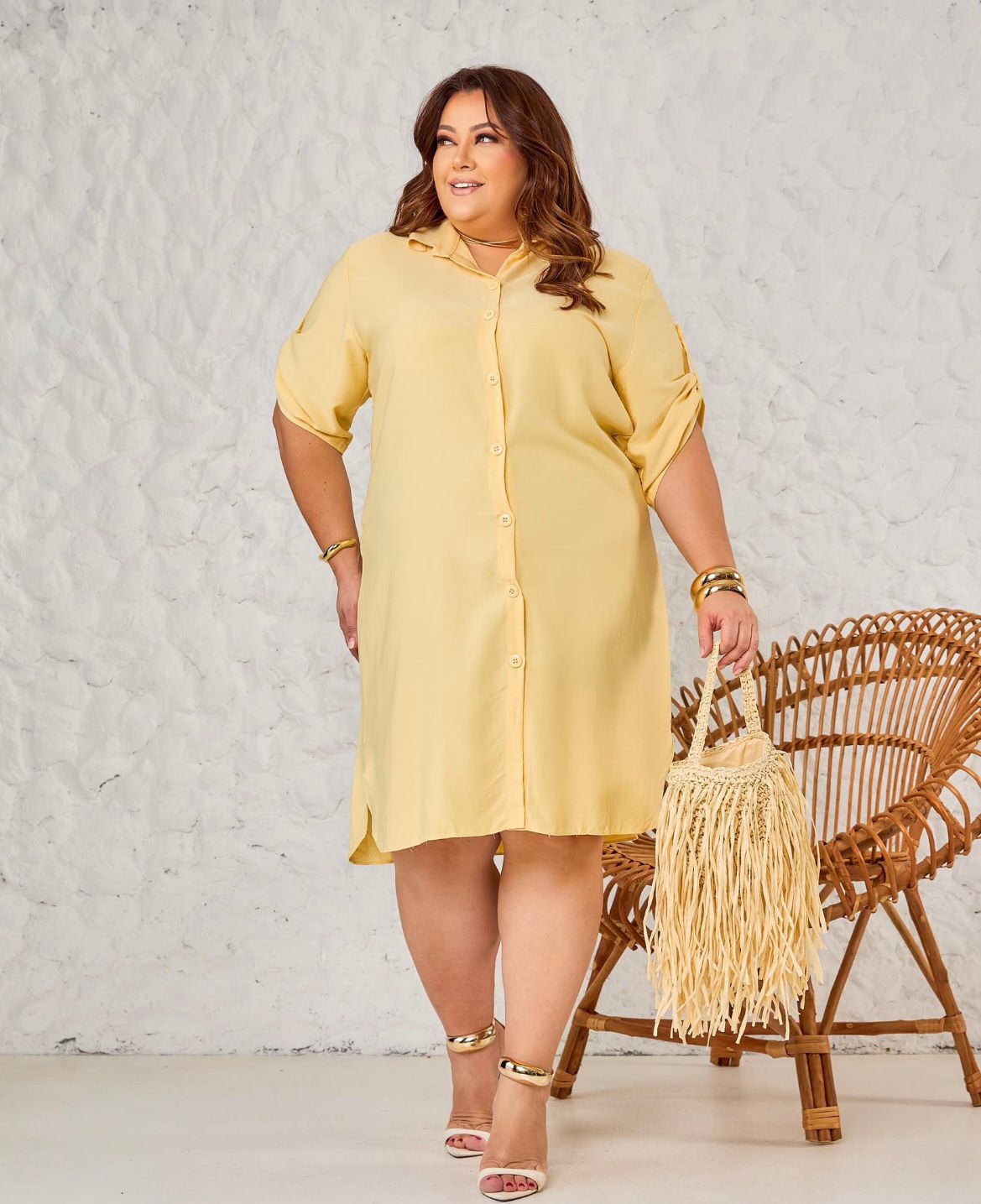 Chemise com Manga e Botões Plus Size em Viscolinho