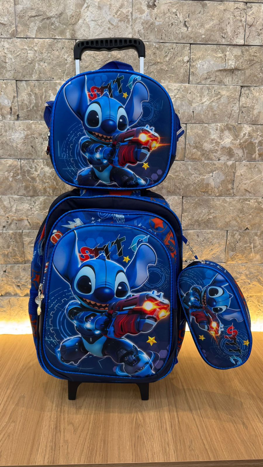 Kit Infantil Mochila com Carrinho + Lancheira + Estojo Personagens