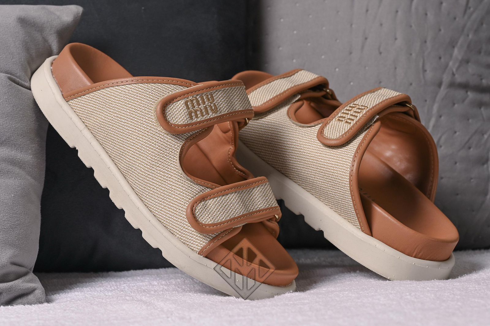 Sandália FlatForm com Velcro
