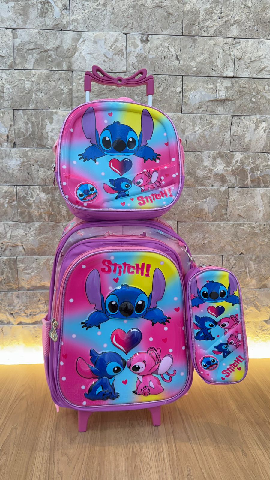 Kit Infantil Mochila com Carrinho + Lancheira + Estojo Personagens