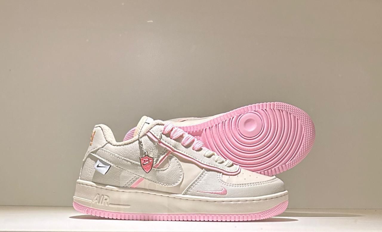 Tênis Nike Air Force Medalha
