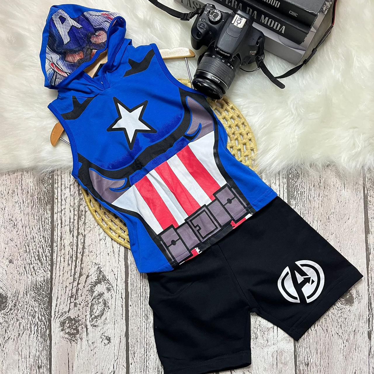 Conjunto Infantil Regata com Capuz e Bermuda Personagens