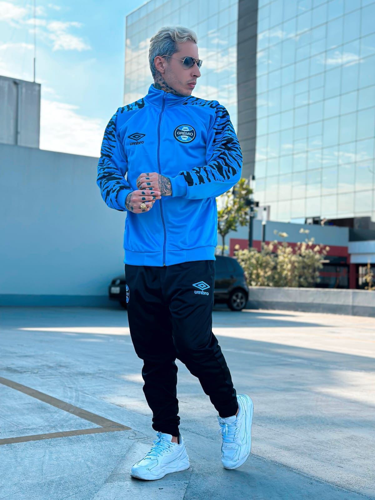 Conjunto Masculino Esportivo de Time Futebol