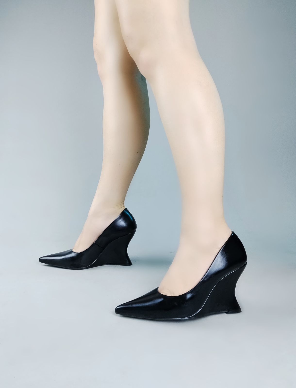 Scarpin Fechado com Salto Cunha 9 cm