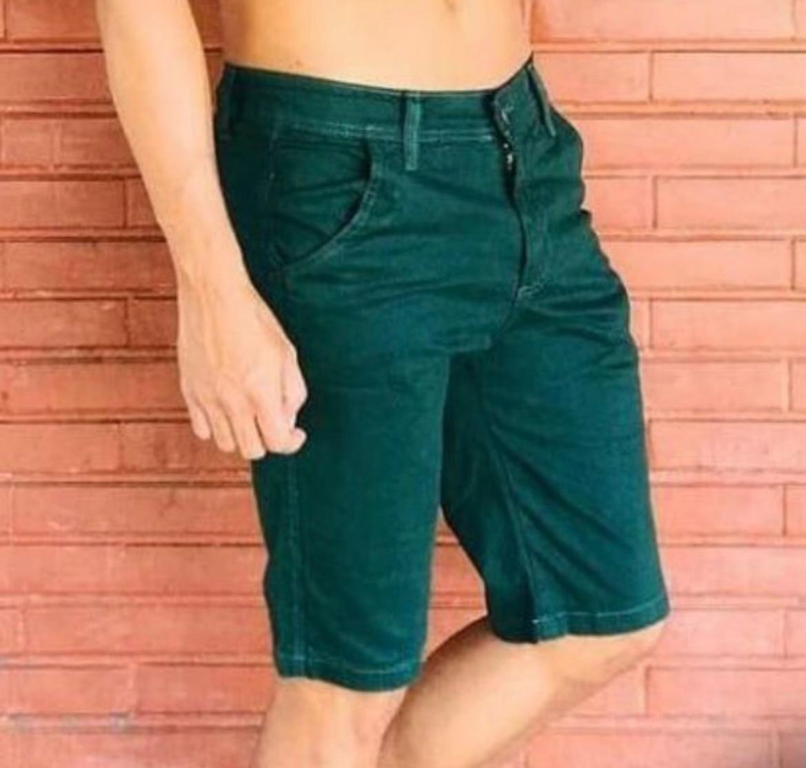 Bermudas Masculinas em Sarja