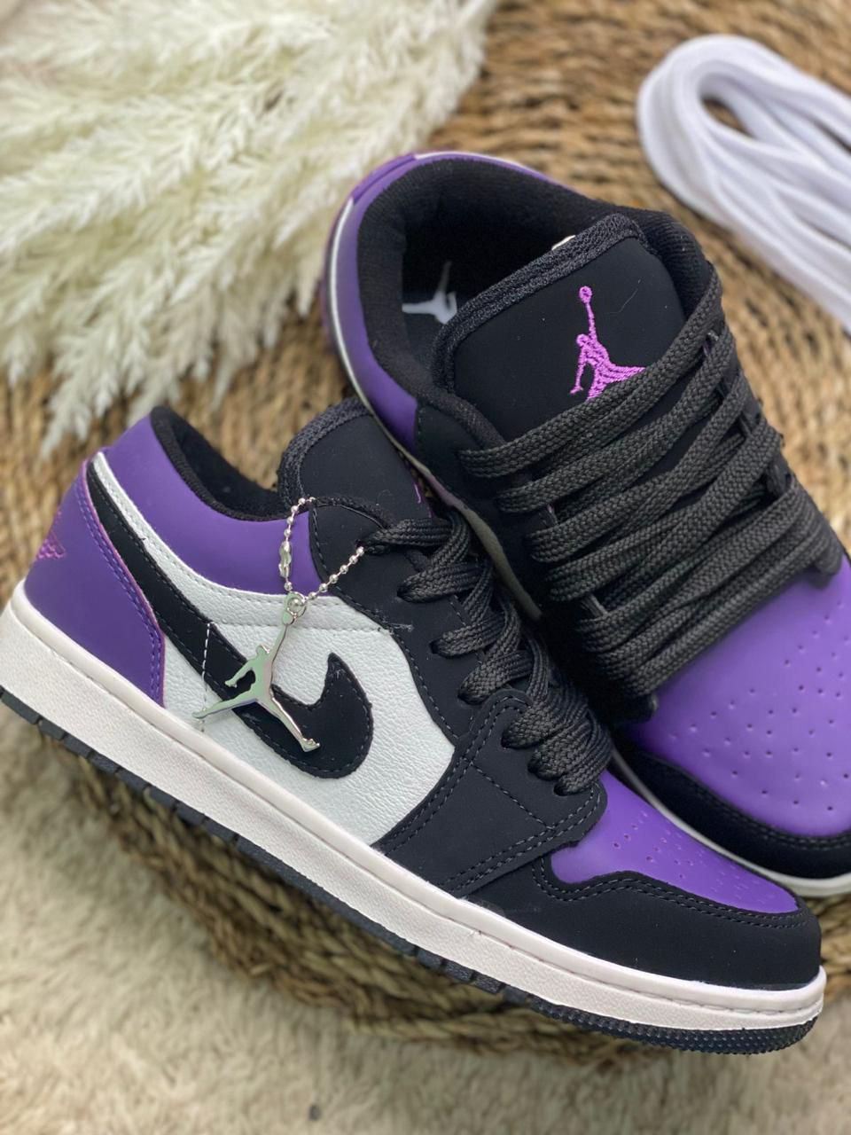 Tênis Jordan Low