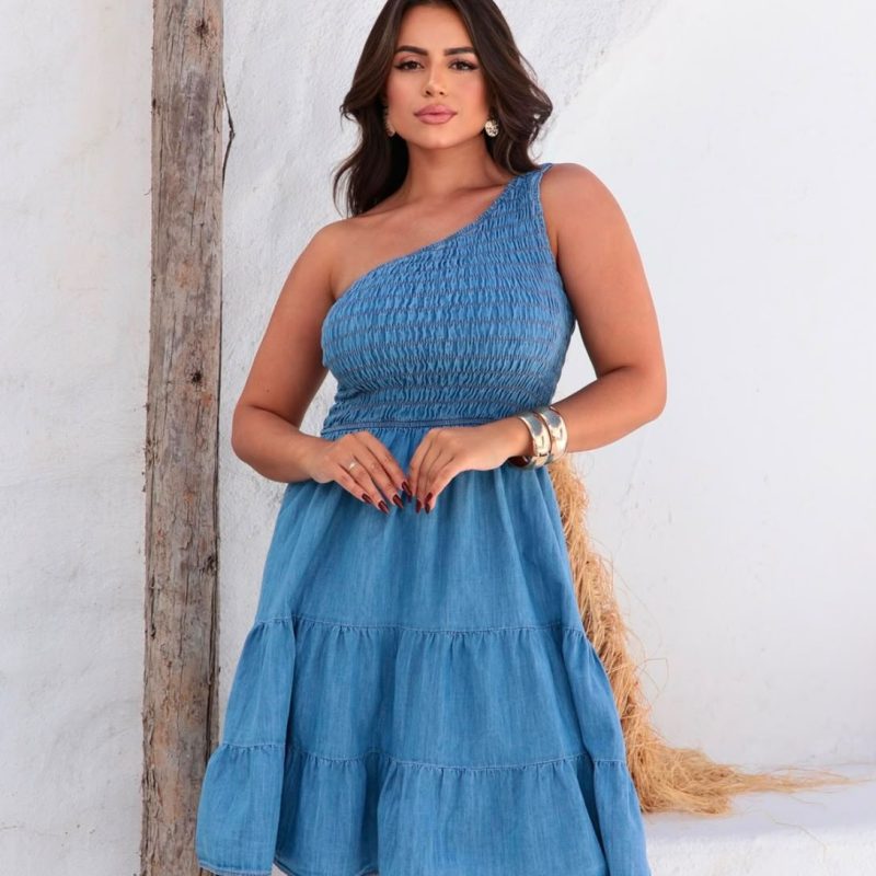Vestido Curto Jeans de Ombro Só
