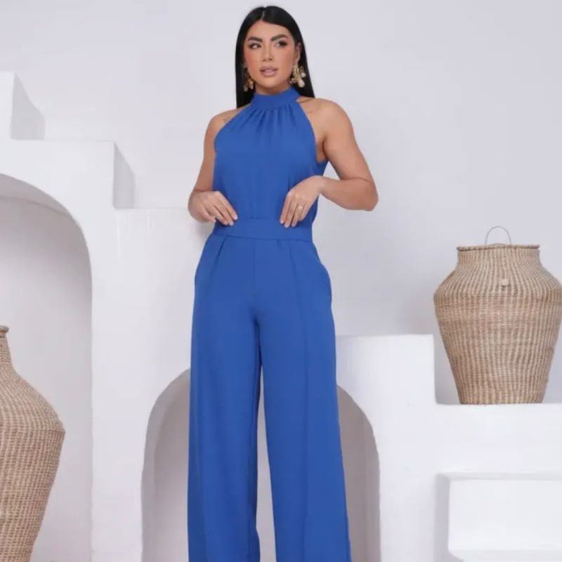 Macacão Longo Pantalona em Gola Alta com Bolsos Laterais