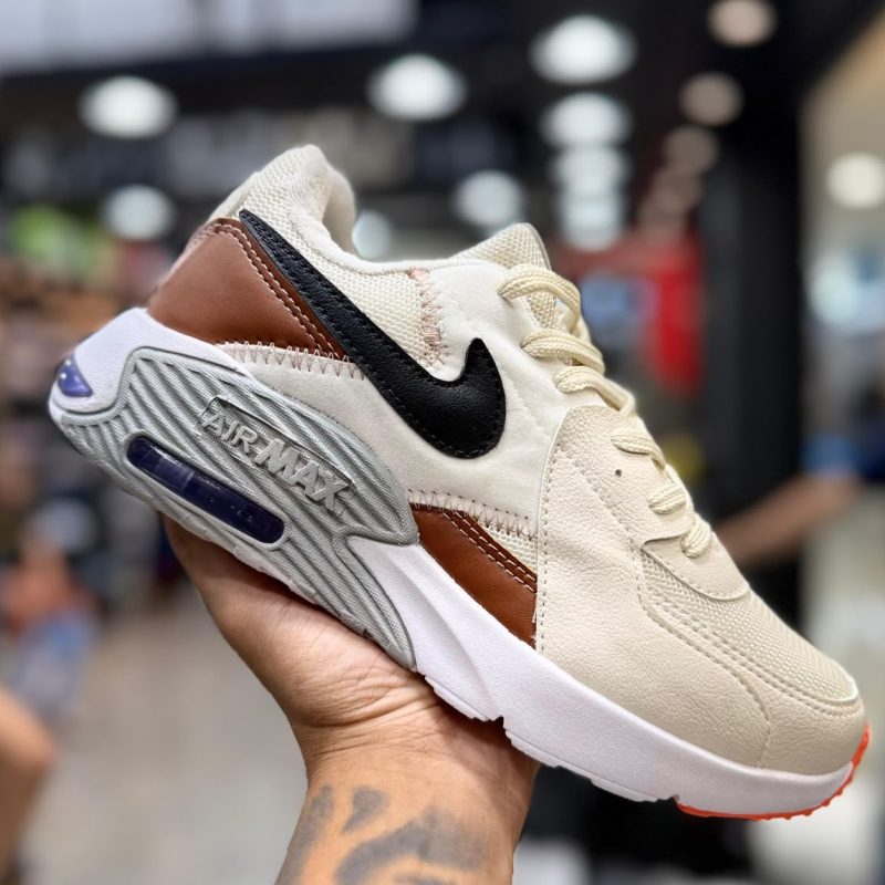 Tênis Nike Air Max Excee
