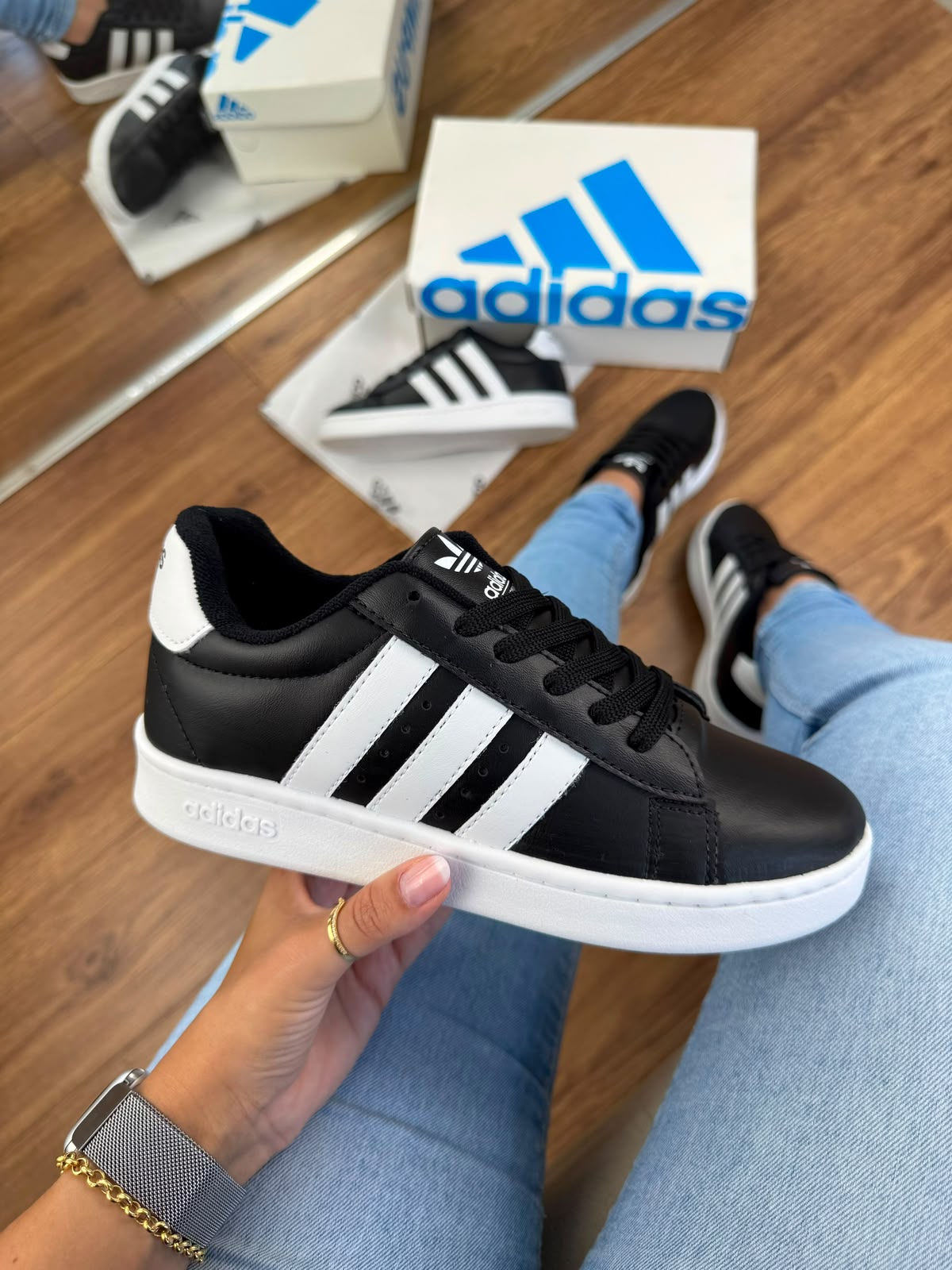 Tênis Adidas Grand Court