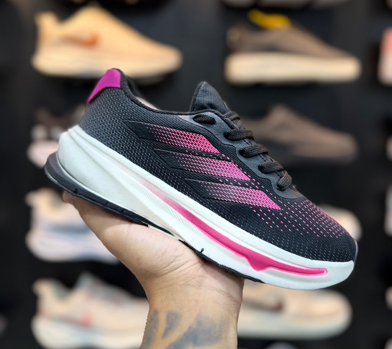 Tênis Adidas SuperNova - Imagem 2