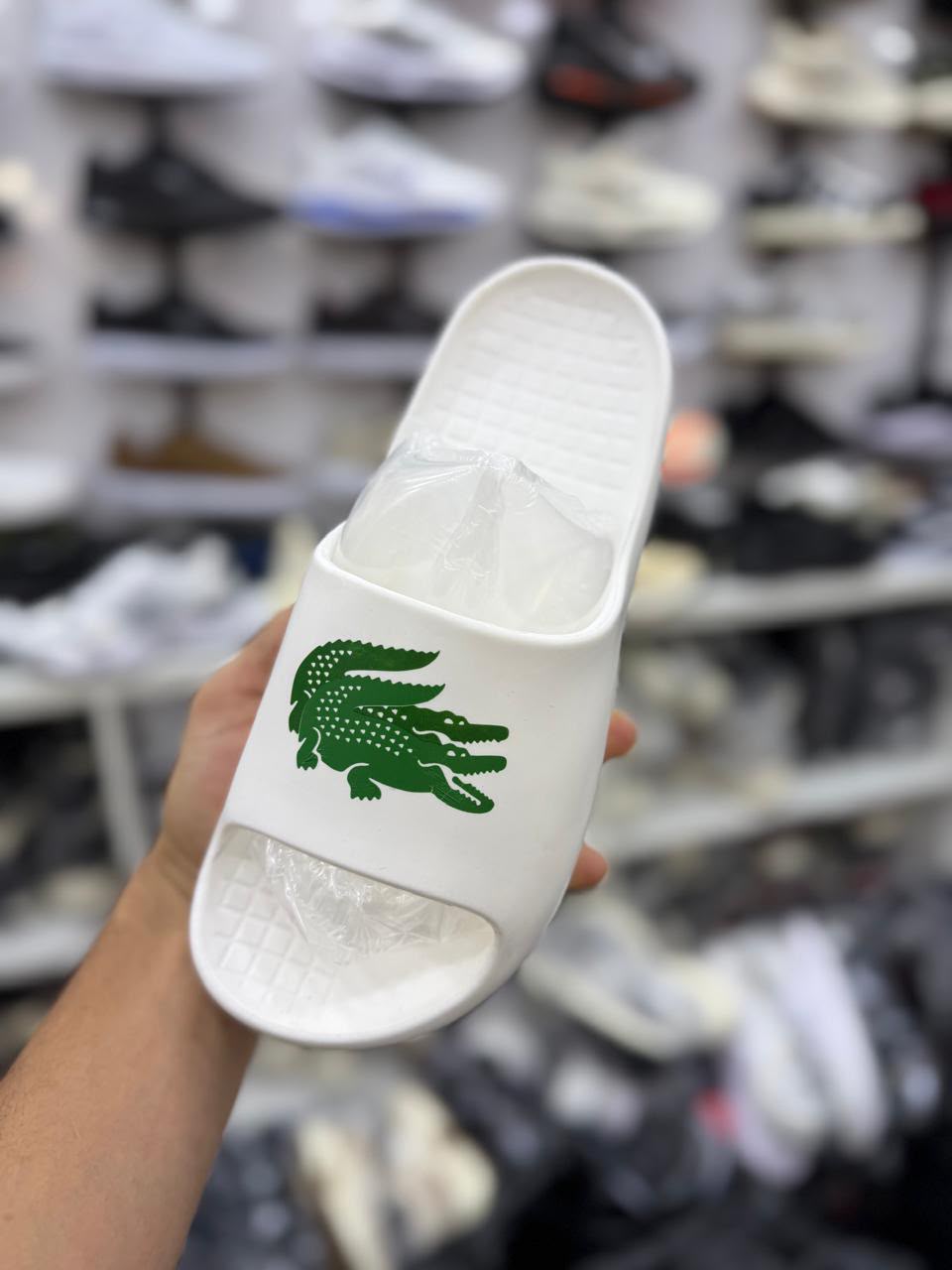Chinelo Slide Lacoste - Imagem 3