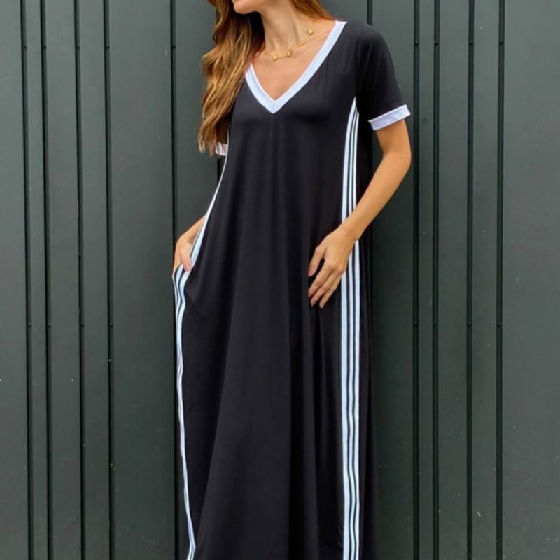 Vestido Longo com Manga Curta e listras nas Laterais