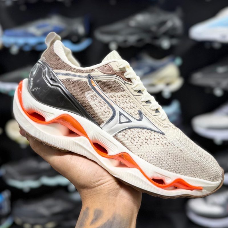 Tênis Mizuno Wave Stratos