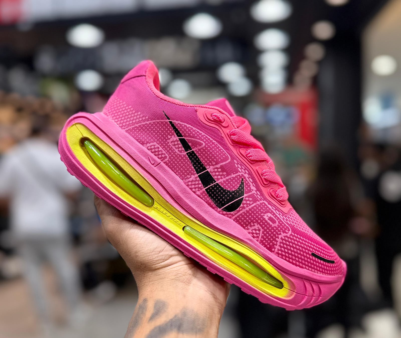 Tênis Nike Vomero Premium
