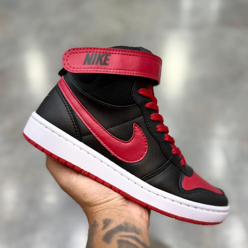 Tênis Nike Bota Court Borough