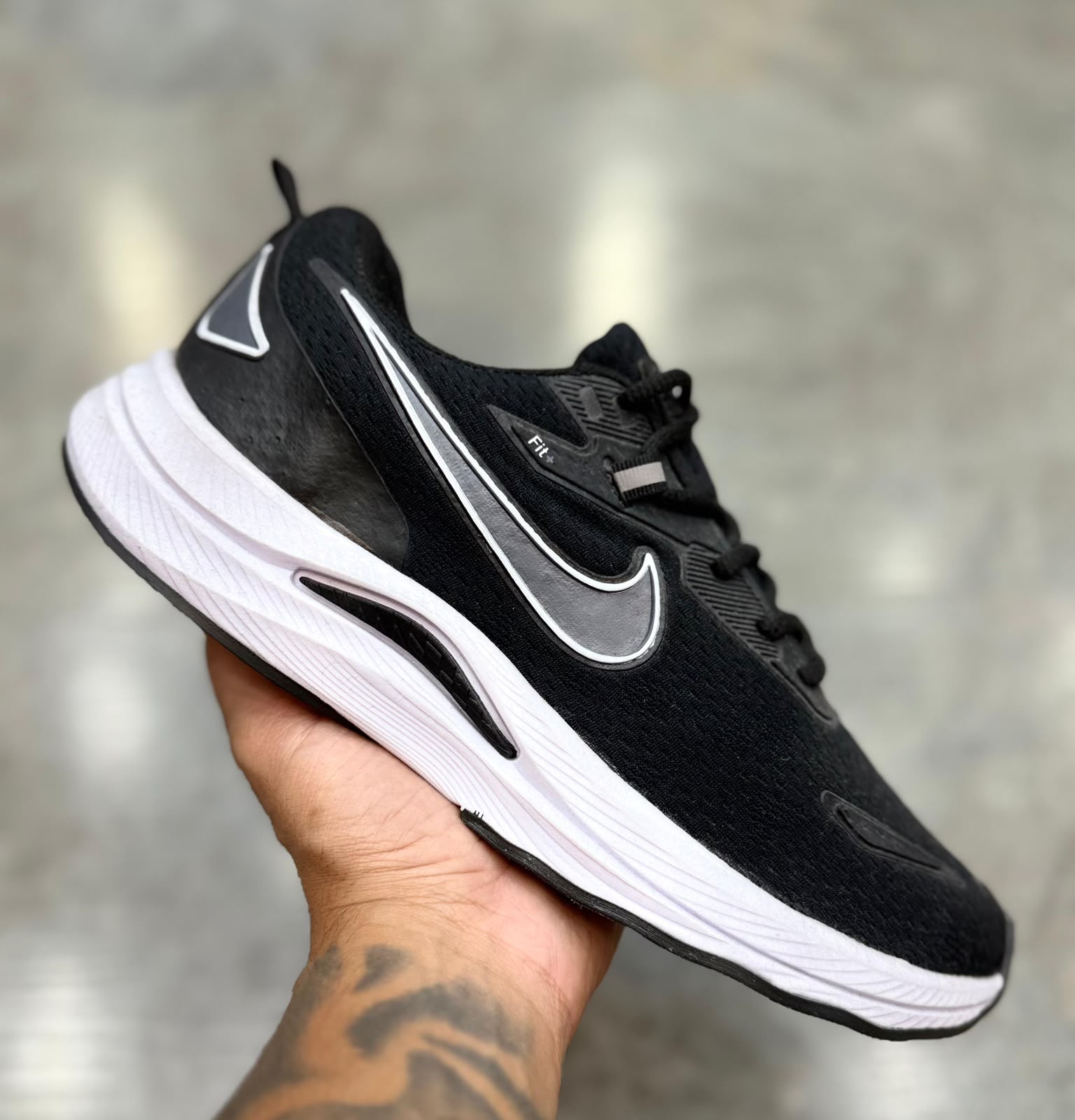 Tênis Nike Fit Run Premium