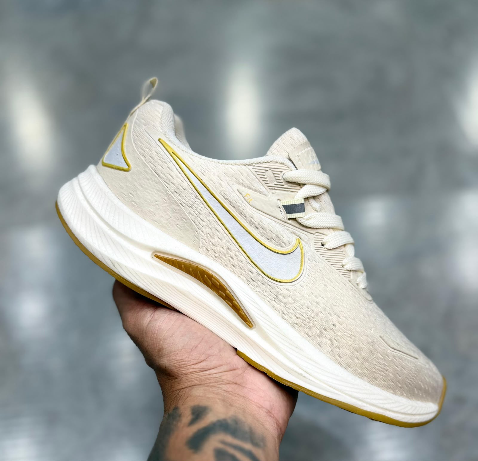 Tênis Nike Fit Run Premium - Imagem 3